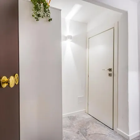 Golden's Nel Cuore Di * Μόντενα