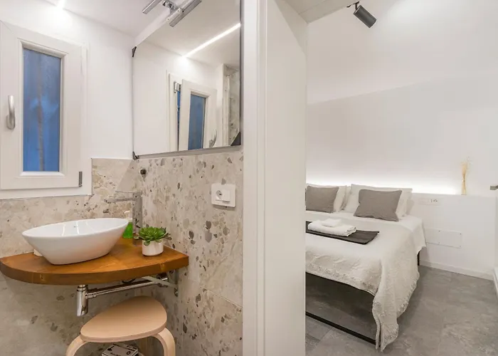 Golden's Nel Cuore Di Modena